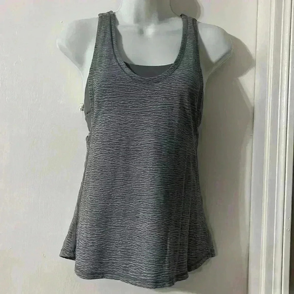 Lululemon Glide and Stride Tank
Sheer Luon Pebble Jacquard V2 Arctic Grey - Picture 9 of 10